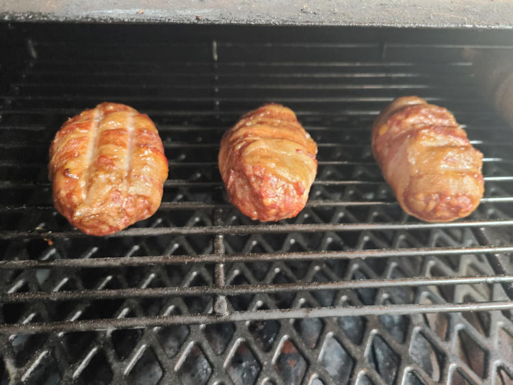 It doesn't get any easier then Southside Market & Barbeque Sausage Slammers! Perfect for tailgating, appetizers, or dinner. Smoke, grill or bake these up! 